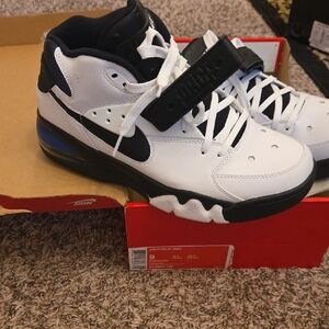 Nike Mens Air Force Max White Black Sneakers